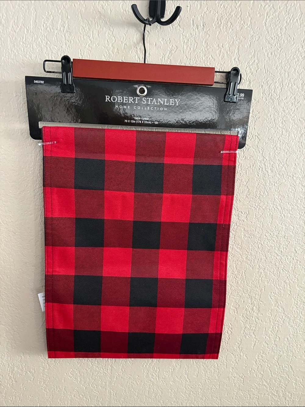 Robert Stanley Christmas Table Runner red, and black checkered 70x13